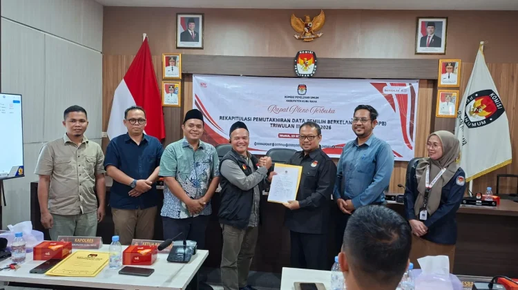 Bawaslu Kubu Raya Awasi Rapat Pleno Pemutakhiran Data Pemilih Berkelanjutan III
