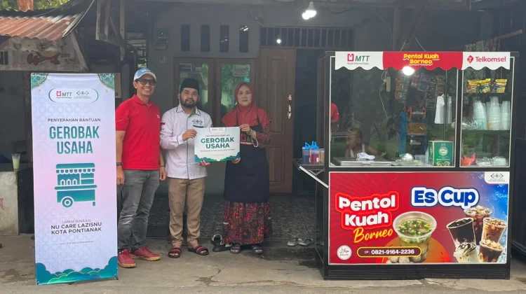 MTT dan NU Care-LAZISNU Pontianak Serahkan Bantuan Gerobak Usaha bagi UMKM Binaan