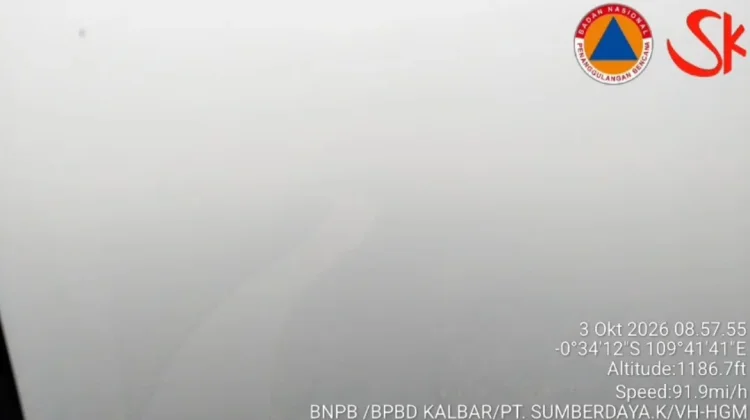 Pemadaman Karhutla Melalui Udara di Kayong Utara Terkendala Kabut Asap Tebal