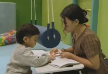 Orang Tua Terlanjur Beri Screen Time Berlebih? Ini Cara Menguranginya