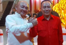 Dua Sahabat Lama Berjumpa dalam Malam menjelang Imlek