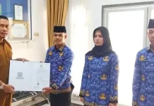 Sekda Kayong Utara Serahkan SK CPPS Harapkan Tanggung Jawab Moral