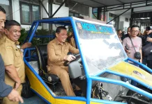 Jajal Mobil Listrik SMKN 1 Sintang Ria Norsan Dorong Kolaborasi