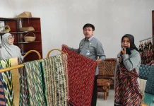 Kakanwil Kemenkum Kalbar Kunjungan ke Galeri Dekranasda Kabupaten Mempawah