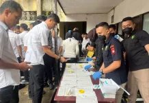 Puluhan Personel Ditresnarkoba Polda Kalbar Jalani Tes Urine Mendadak