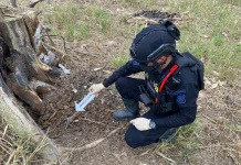 Satbrimob Polda Kalbar Musnahkan Mortir 81 mm Sisa Perang Temuan Warga