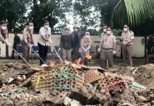 Karantina Kalbar Musnahkan Media Pembawa Ilegal