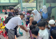 Ajarkan Anak Sedekah sejak Dini, TK Mujahidin 1 Pontianak Buat Kegiatan Baksos