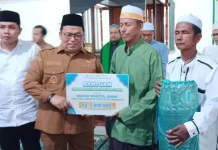 Sukiryanto Ajak Masyarakat Jaga Infrastruktur Jalan di Kuala Mandor B