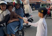 Anak- anak Disabilitas dan Relawan Berbagi Kebaikan di Bulan Suci Ramadhan