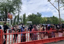 Tak Kebagian Kupon, Warga Pontianak Kecewa Penukaran Uang di BI Kalbar Lama