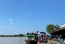 Mudik Jalur Transportasi Sungai Alami Peningkatan di Pelabuhan Rasau Jaya