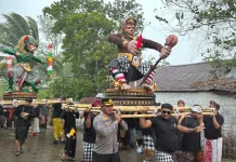 Nyepi di Kubu Raya Diwarnai Pawai Ogoh-Ogoh Meriah
