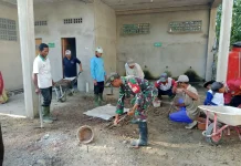 Gotong Royong Babinsa-Warga Percepat Pembangunan Musholla