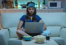Drakor dan Dracin Sama-Sama Bikin Nagih, Nonton atau Pelarian?