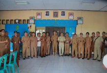 Bupati Bengkayang Pimpin Rapat Terbatas di Kantor Camat Lembah Bawang