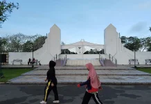 Warga Kubu Raya Ramai Jogging di TMP Dharma Patria Jaya
