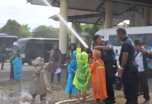 Siswa PAUD KB Empening Dikenalkan Tugas Kemanusiaan Damkar BPBD Kubu Raya