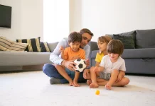 Tujuh Manfaat Mengajak Anak Bermain