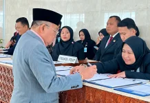 Hadiri Paripurna DPR ke 21, Cornelis Kawal Agenda Strategis Negara