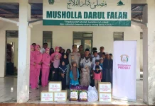 HUT Bhayangkara ke-80, Polres Kubu Raya Salurkan Bansos ke Panti Asuhan
