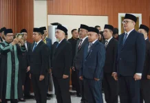 Bupati Ketapang Lantik 12 Pejabat Eselon II, Tekankan ASN Harus Utamakan Pelayanan
