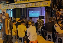 Nobar Piala Dunia Pererat Kedekatan TNI dan Warga