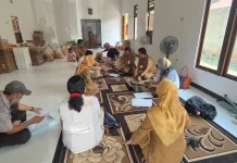 BBPOM di Pontianak dan Pemda Mempawah Dampingi UMKM Keripik Pisang