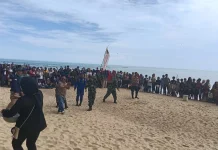 Danramil Paloh Dukung Pelestarian Tradisi Perang Telor