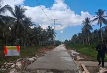 Warga Sambut Antusias Pembangunan Jalan Poros Sungai Jawi