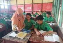 21 Tahun Mengajar, Miss Mimi Ubah Belajar Bahasa Inggris lewat AI