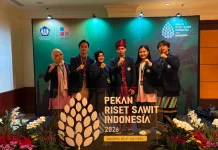 Tim Mahasiswa Farmasi UNTAN Raih Juara 1 Lomba Riset Sawit Nasional
