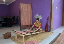 Liawandira, Perempuan Muda Penjaga Warisan Dayak Iban