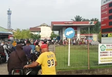 Pertamina Tambah Pasokan 176 KL BBM di Pontianak dan Kubu Raya Atasi Antrean BBM