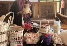 Mengubah Gulma Menjadi Karya: Pesona Kerajinan Akar Keladi Air Khas Kalbar