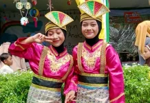 Carissa-Calista, Dua Kembar Pontianak Akan Menari di Istana Negara di HUT ke-81 RI
