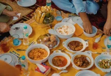 Antara Doa, Ketupat Colet, dan Hangatnya Warga Kota