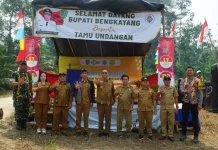 Bupati Bengkayang Hadiri Deklarasi ODF dan 3 Pilar STBM di Desa Nek Ginap