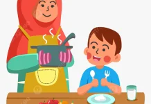 Peran Ibu Penuh Semangat Menyajikan Olahan Sederhana