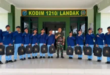 Dandim Landak Bekali Siswa SMA Taruna dengan Motivasi