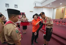 Lepas Kontingen Jamnas 2026, Karolin Minta Pramuka Landak Jadi Duta Daerah