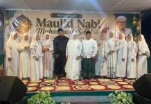 Rayakan Usia 57 Tahun, Owner Ayam Lumion Berbagi untuk 100 Yatim Piatu