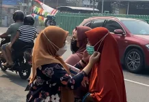 Cegah ISPA, Puskesmas Kampung Bali Bagikan Masker Gratis