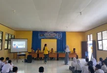 Mahasiswa KKN UPB Pontianak Edukasi Dampak Penggunaan Handphone di Era Digital