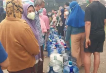 FPK Bersama Pemkab dan Polres Salurkan 6.000 Liter Air Bersih di Griya KORPRI