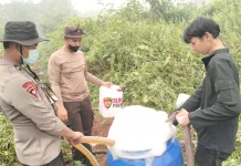 Polres Kubu Raya Uji Cairan X-Fire untuk Percepat Pemadaman Karhutla