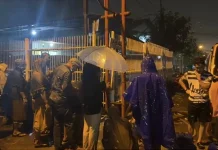 Kolaborasi Lintas Elemen di Pontianak Salurkan 9.000 liter Air Bersih