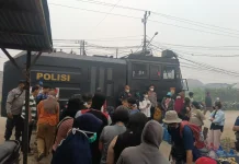 Mitra Jurnalis Distribusikan 6.000 Liter Air Bersih dan Ratusan Masker