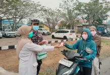 Puskesmas Sungai Kakap Bagikan Ratusan Masker