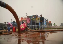 Lima Juta Liter Air Tawar Tiba di Parit Mayor